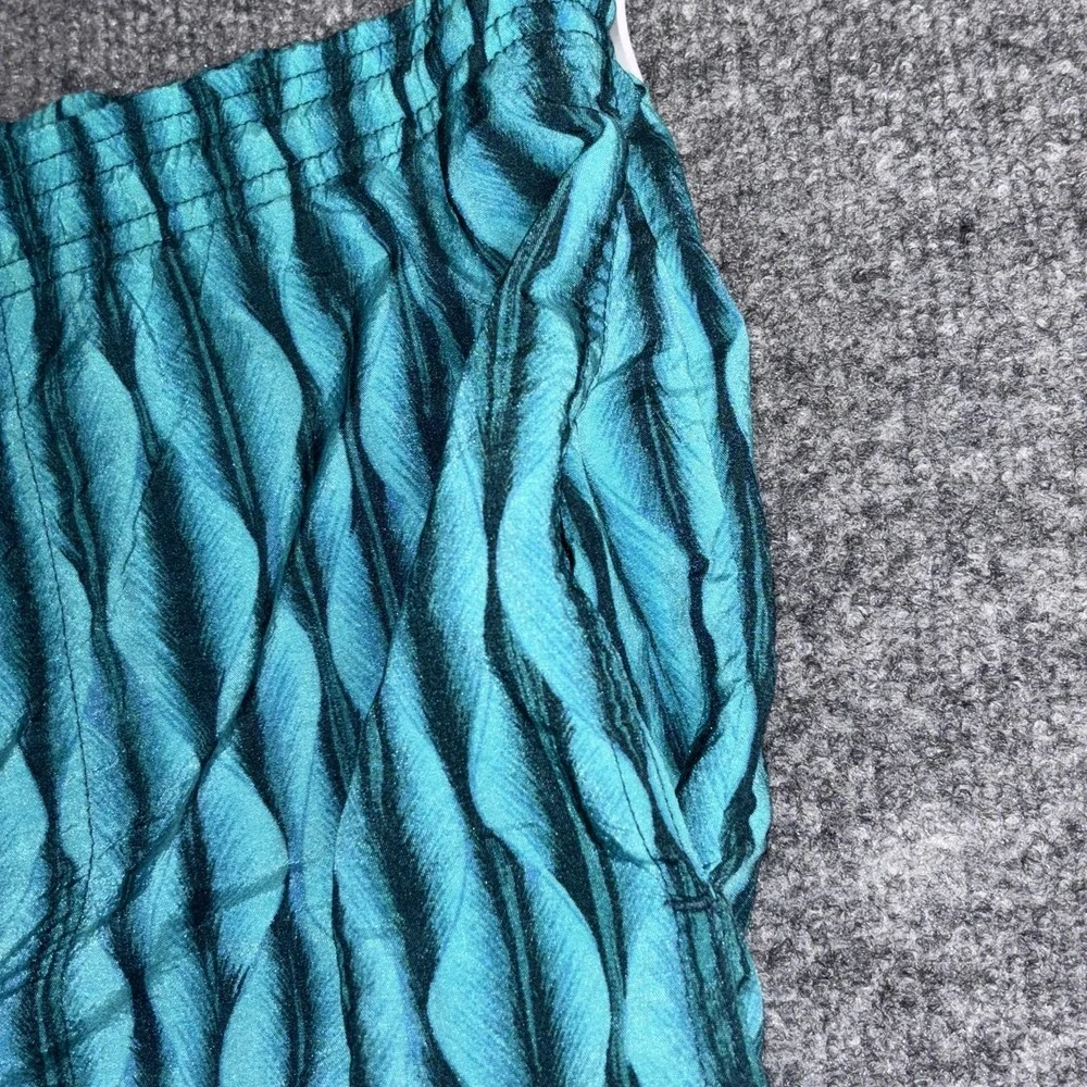 TYR Swim Trunks Shorts Mens‎ XL Teal Blue Black Wavy Print Mesh Lined Drawstring
